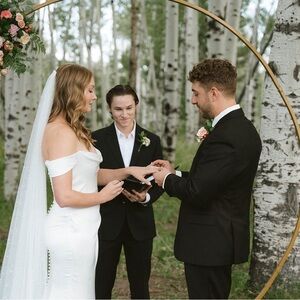 Cathedral length pearl veil
